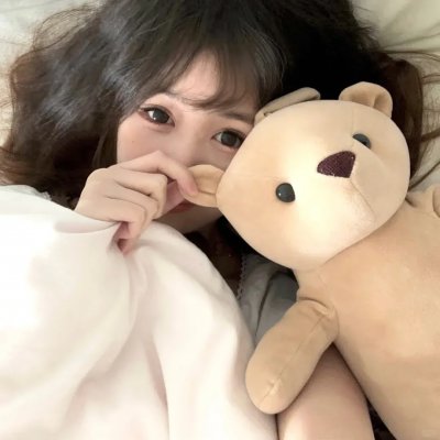 在此一群